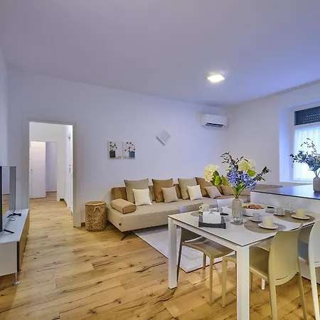 Blue Heaven Apartament *